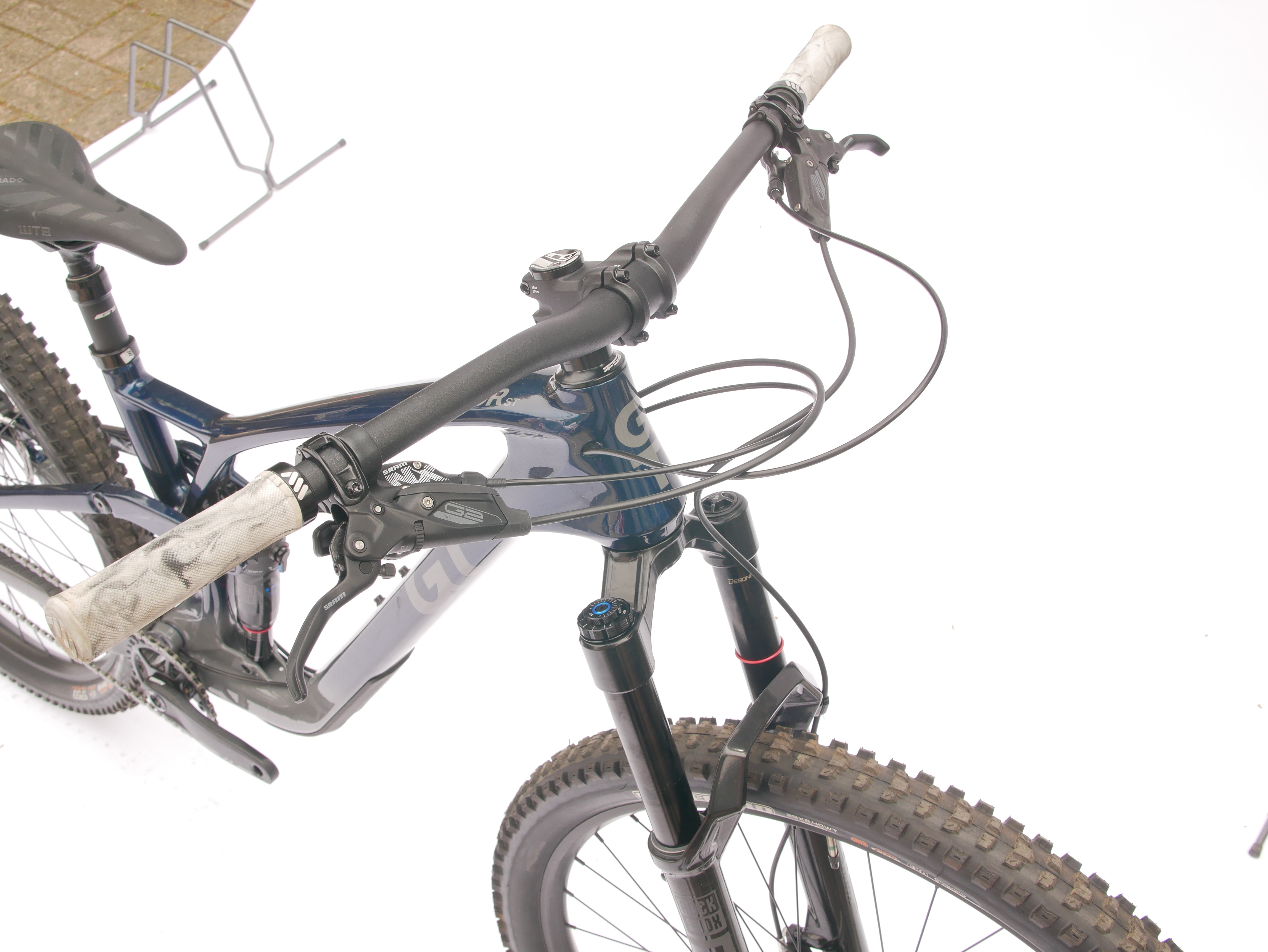 GT Sensor ST Carbon Pro 2023
