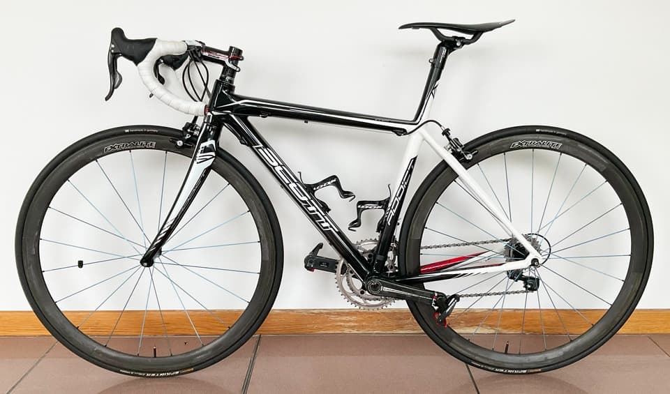 Scott Addict R2 2012