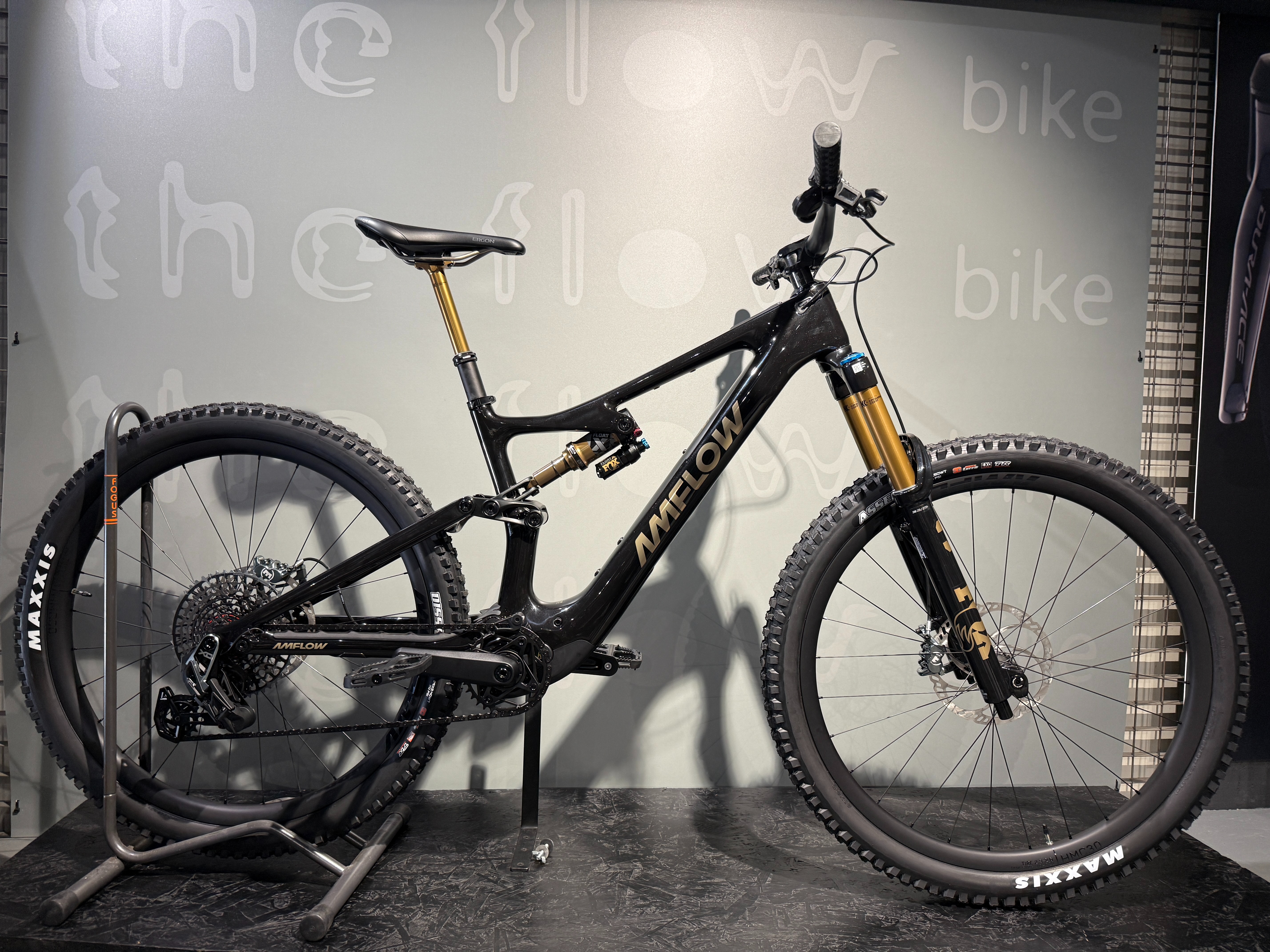 AMFLOW PL CARBON PRO 2025