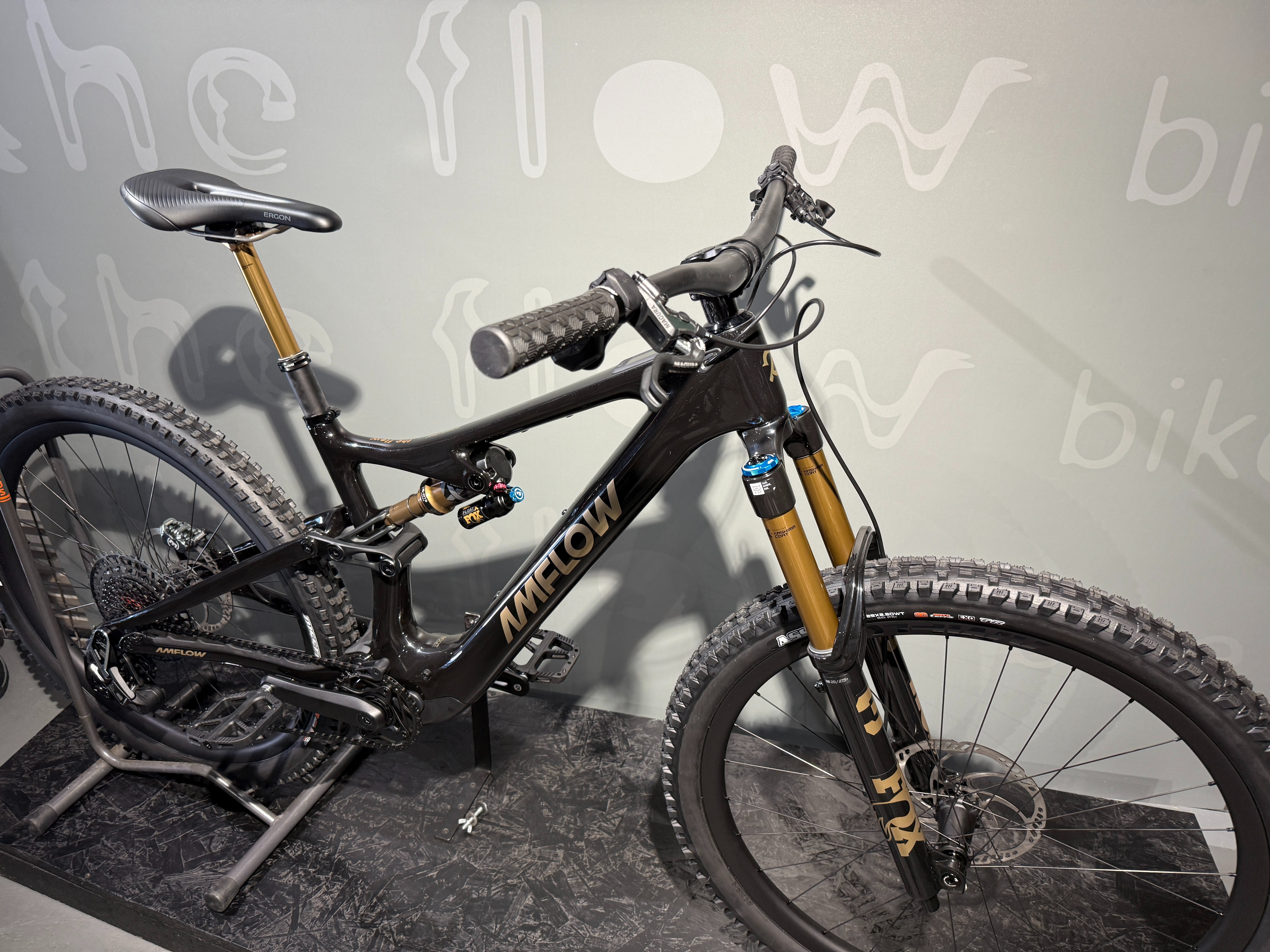 AMFLOW PL CARBON PRO 2025