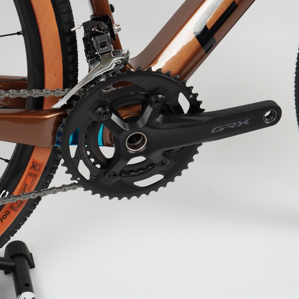 Focus Atlas 8.7 Carbon goldbrown 2023