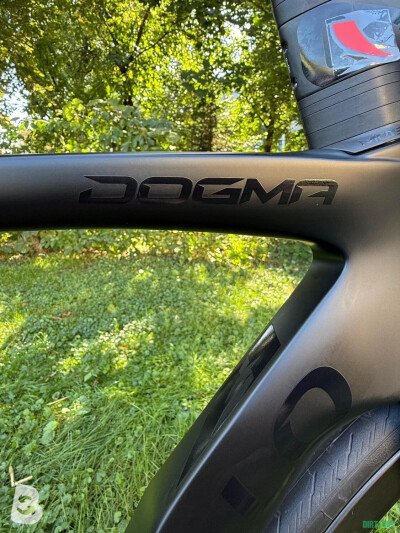 Pinarello Dogma F 2024