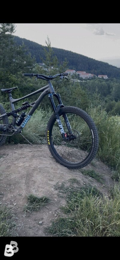 Specialized Status 160 2023