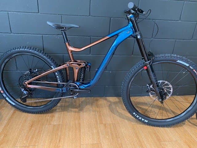 Giant Reign SX 2024