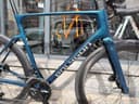 Polygon strattos C7 disc 105 di2 2x12 + carbon wheels 2026