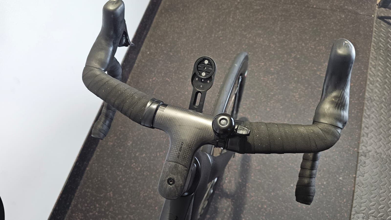 Pinarello F9 Razor Black disc ultegra di2 2x12 2024
