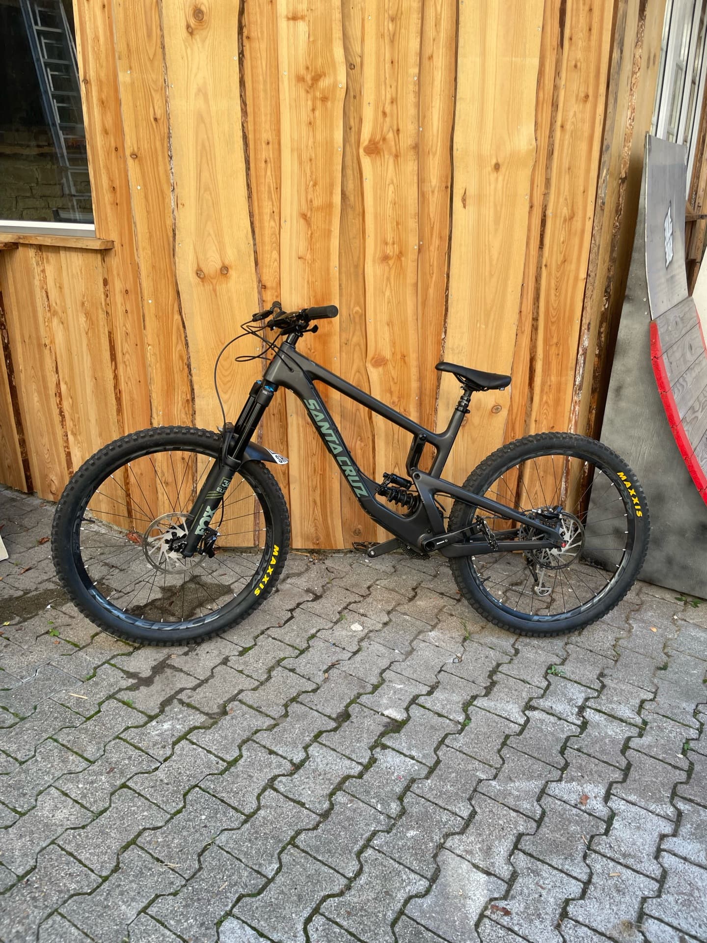 Santa Cruz V4 Nomad 2019