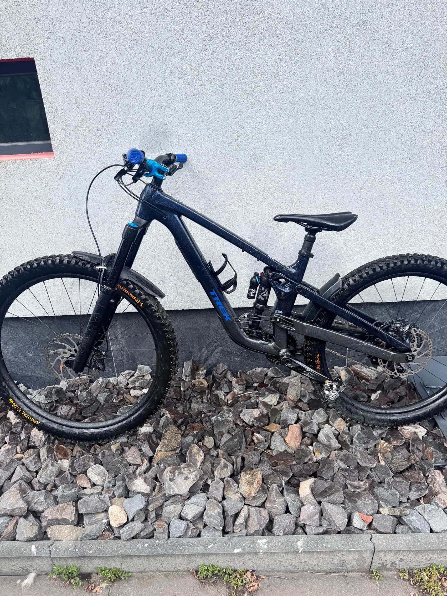 Trek Slash 8 Gen 6 2025