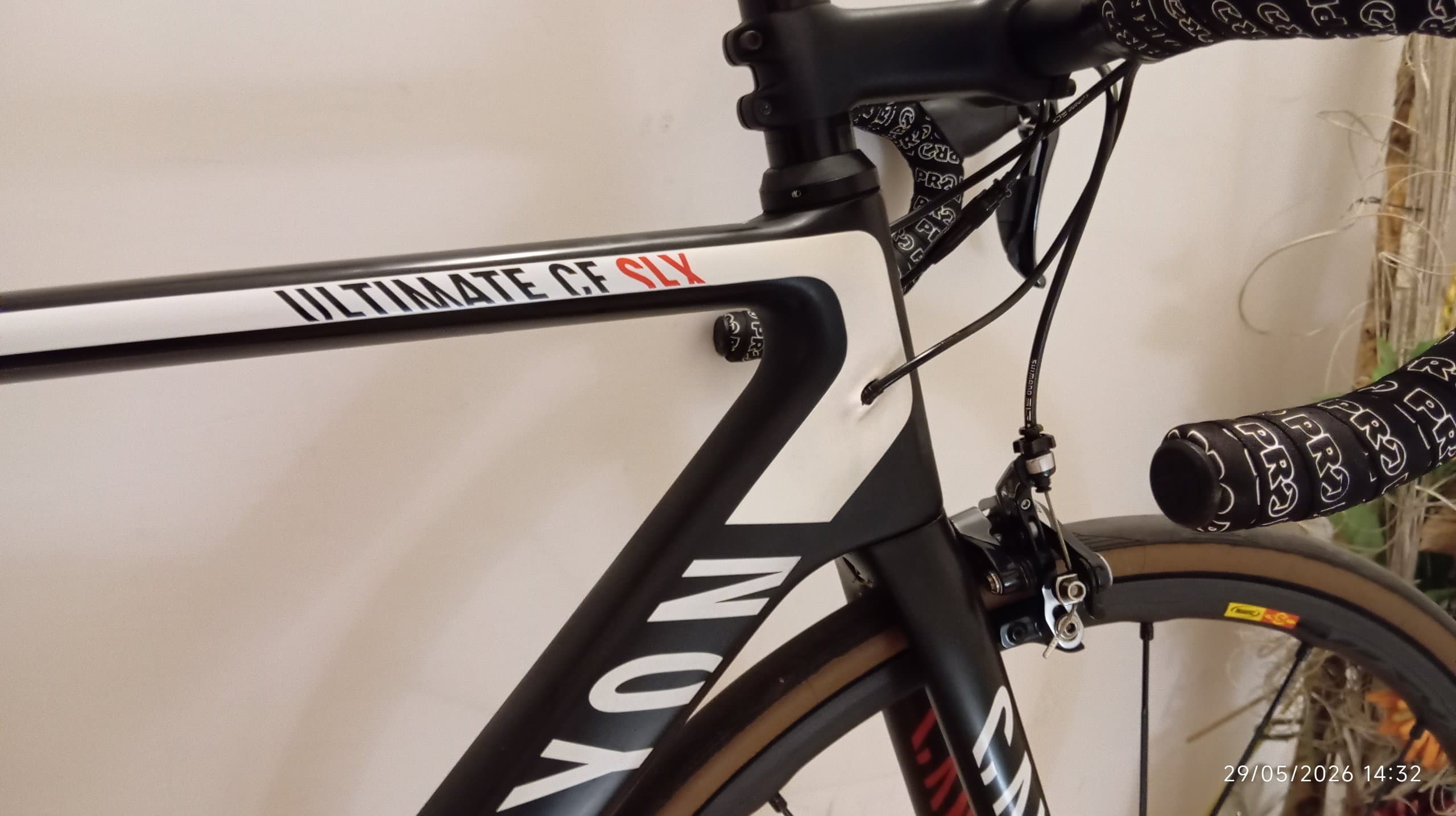 Canyon Ultimate CF SLX 2015