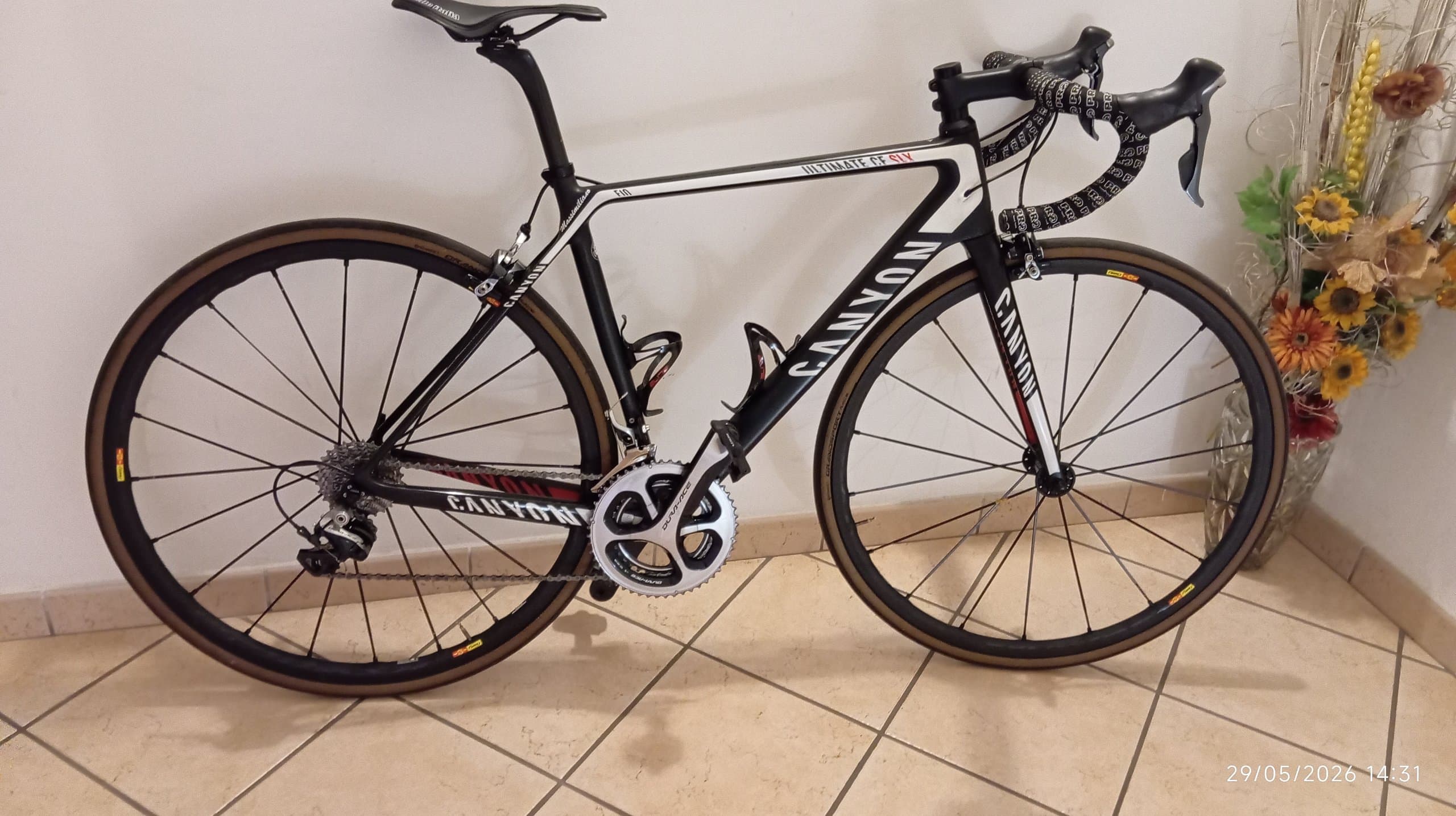 Canyon Ultimate CF SLX 2015