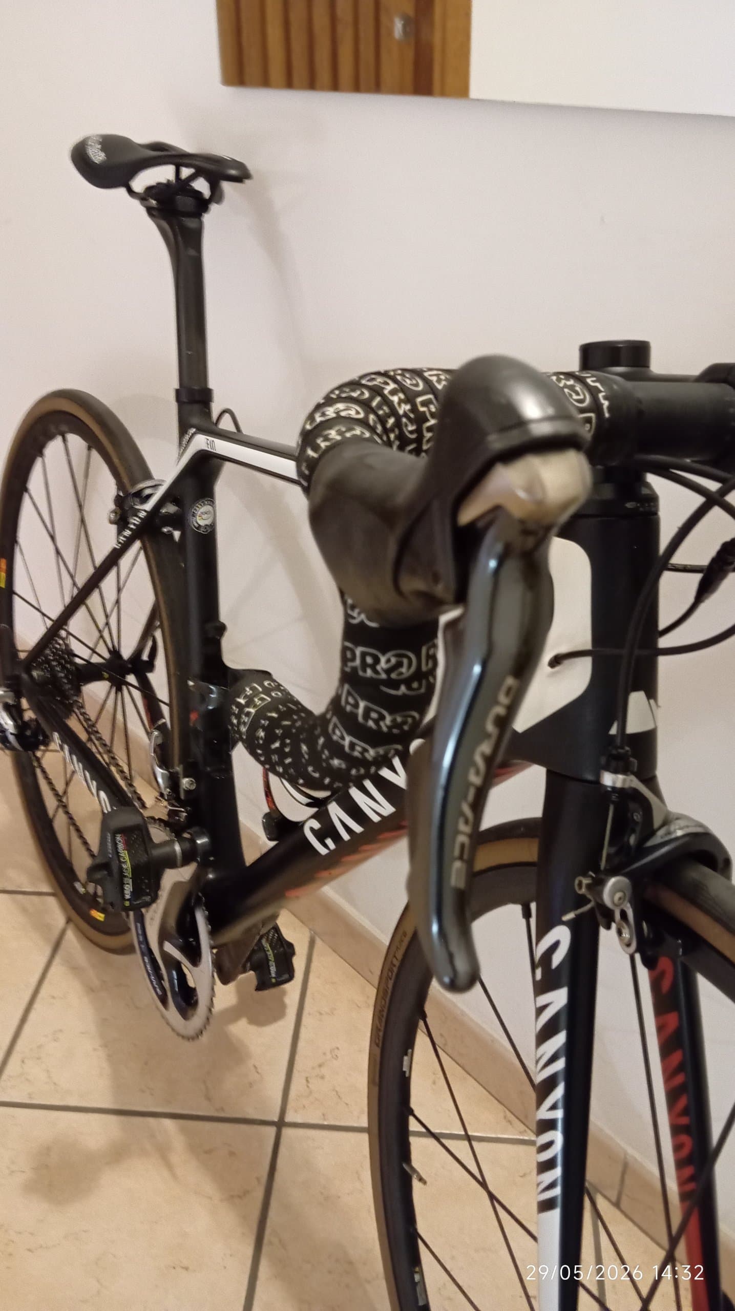 Canyon Ultimate CF SLX 2015