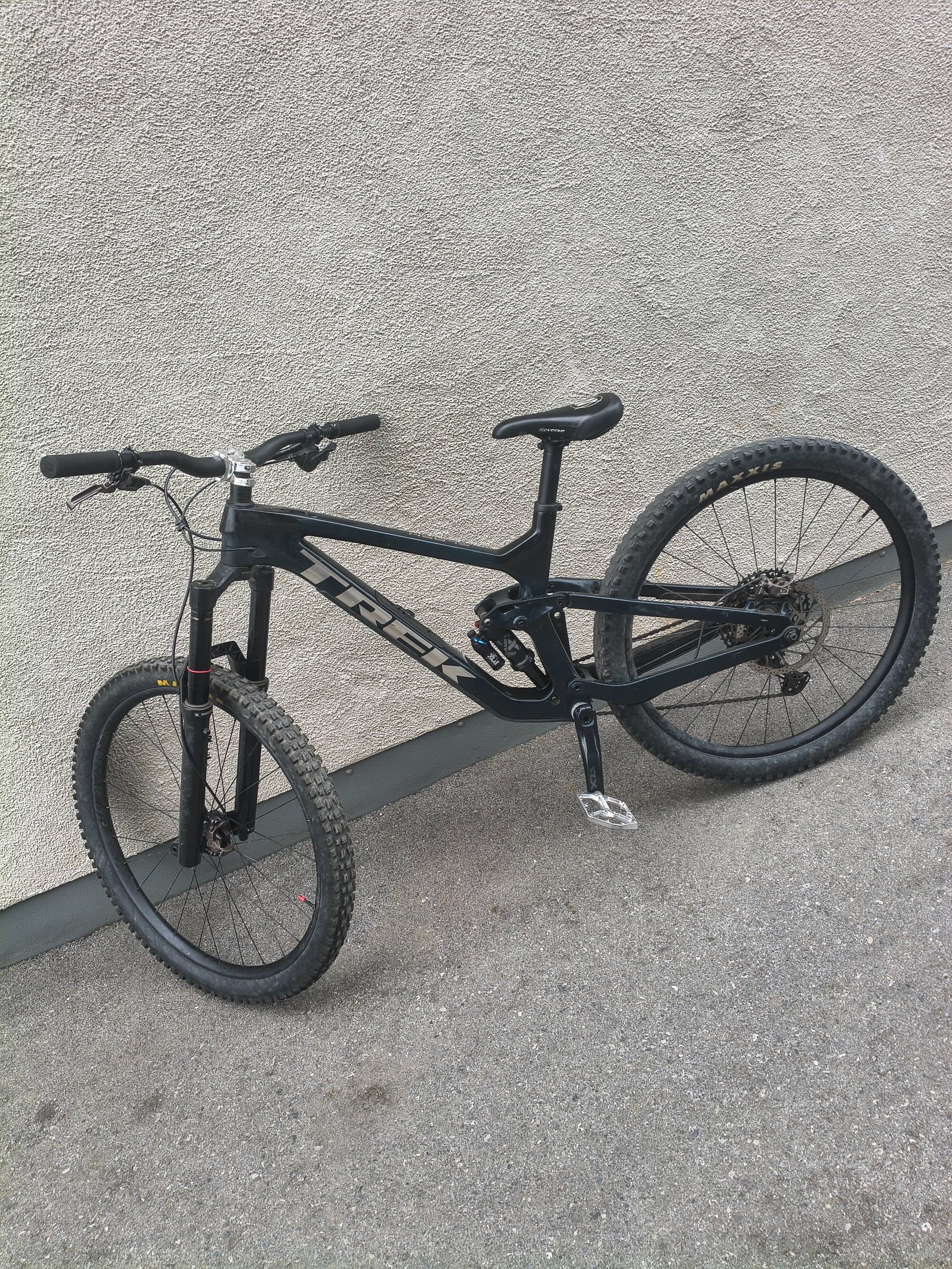 Trek Slash 9.7 2022