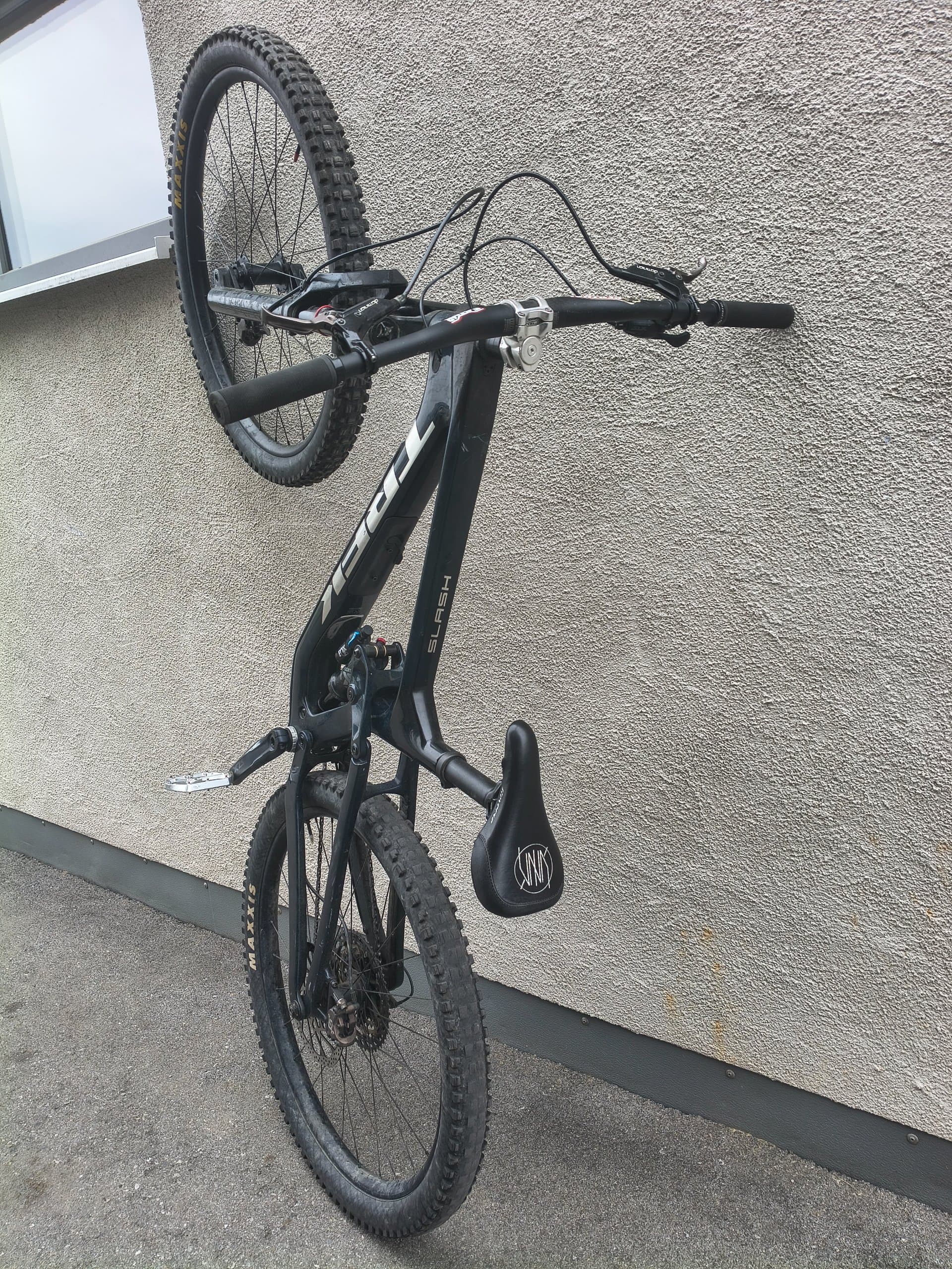 Trek Slash 9.7 2022