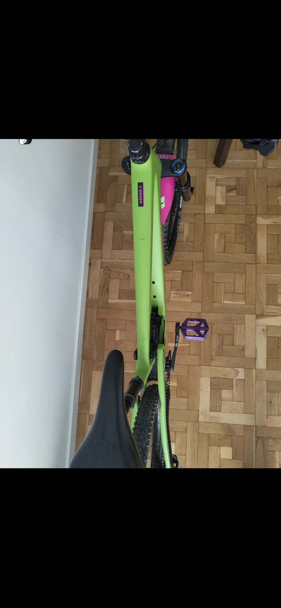 Santa Cruz Nomad v5 2023