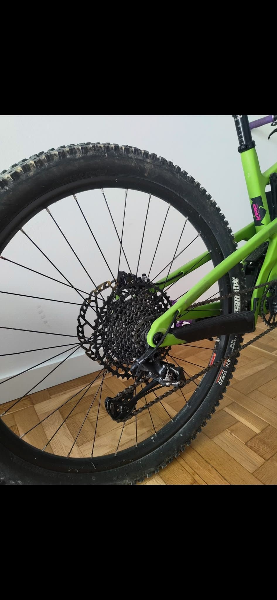Santa Cruz Nomad v5 2023