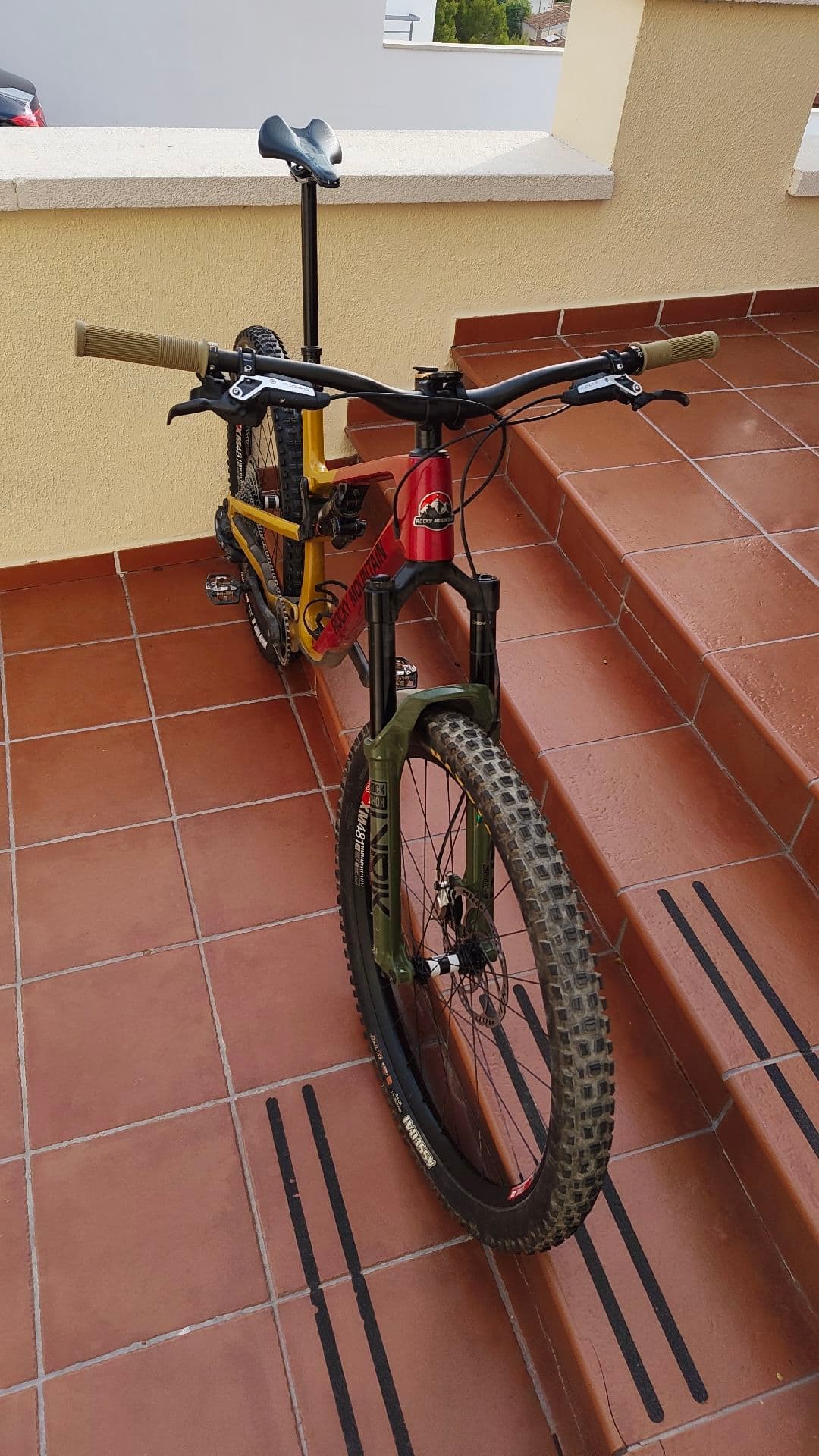 Rocky Mountain Instinct Carbon 50 2022