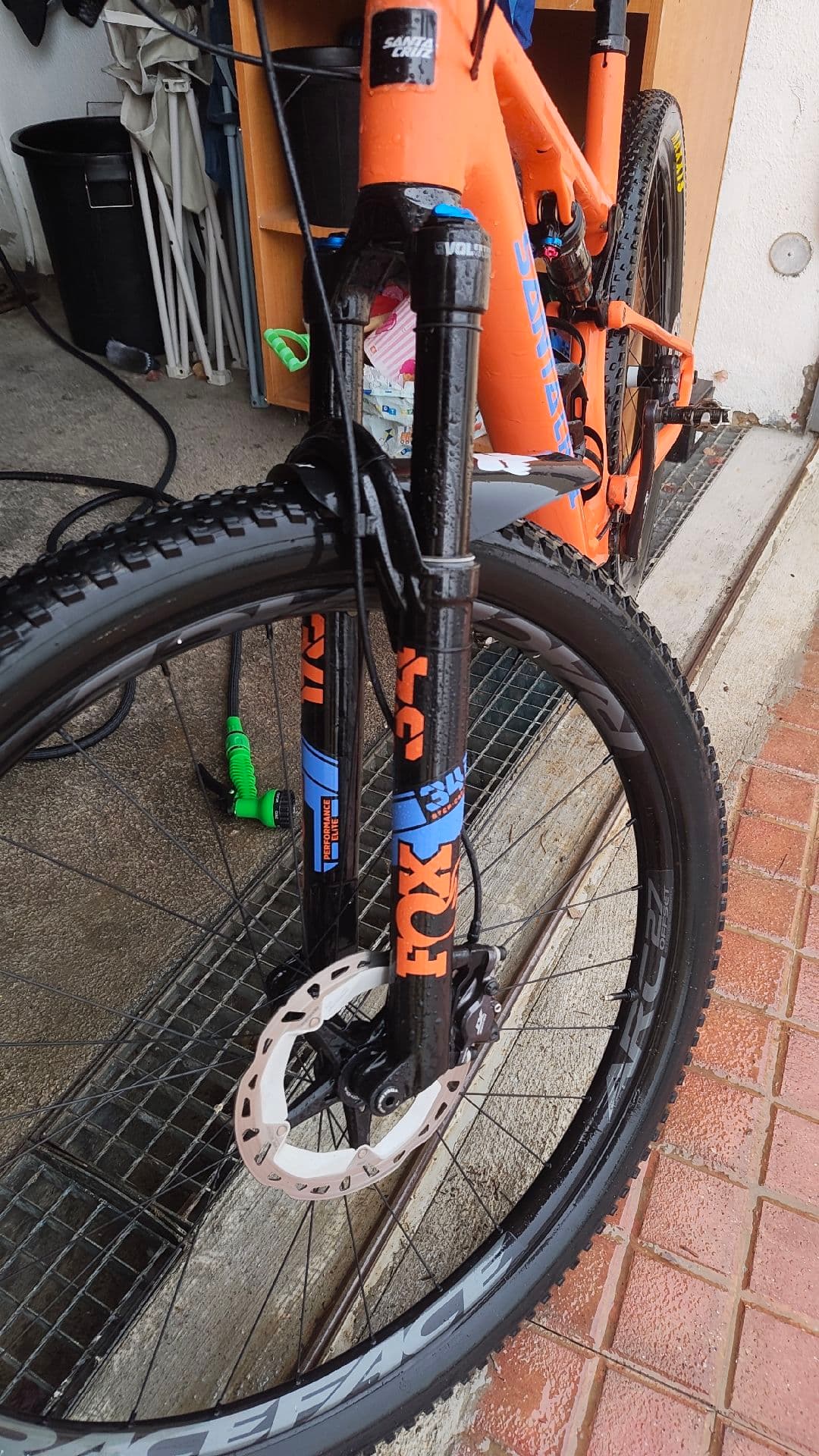 Santa Cruz BLUR XT TR / Carbon C 2023