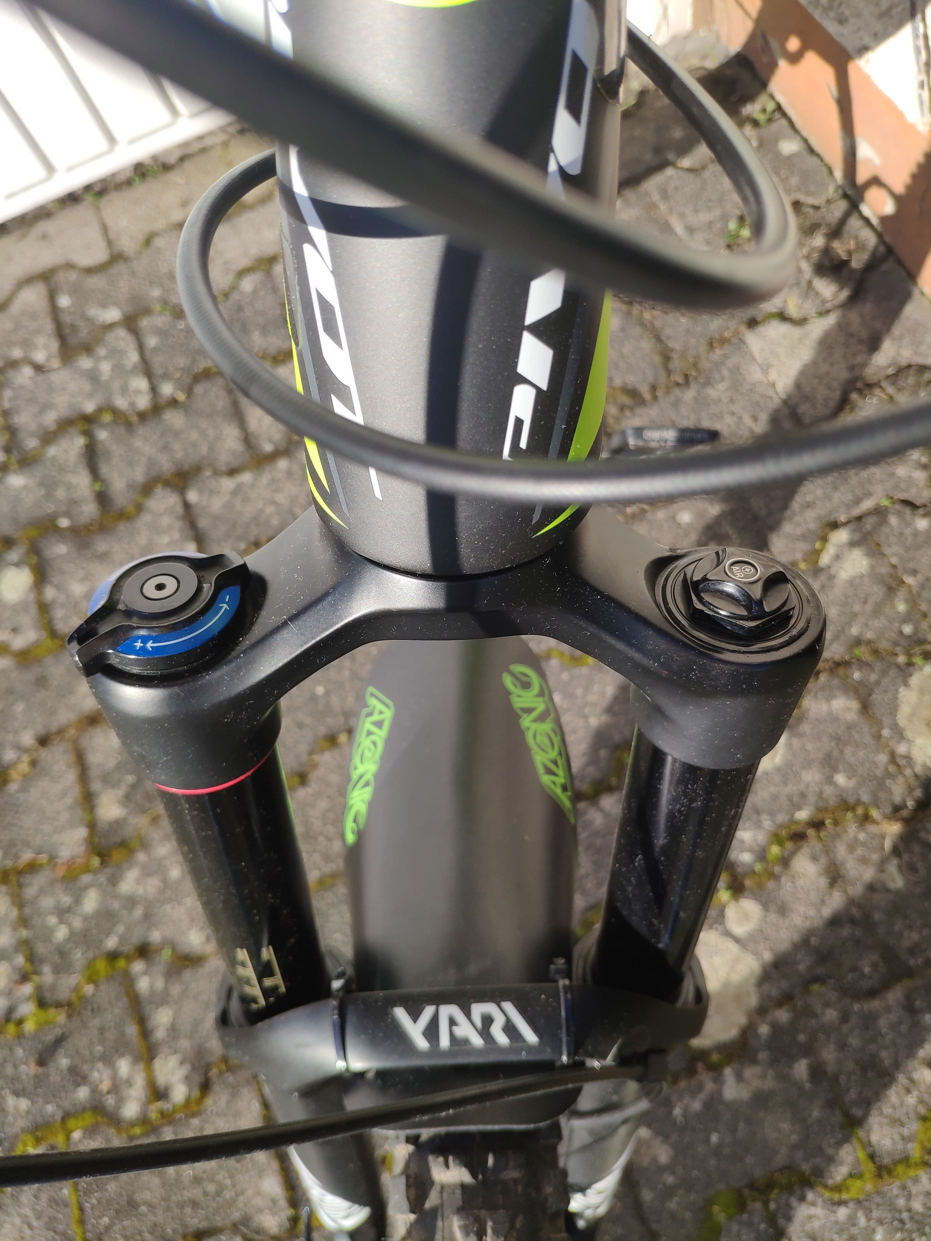 Pivot Mach 6 Carbon 2015