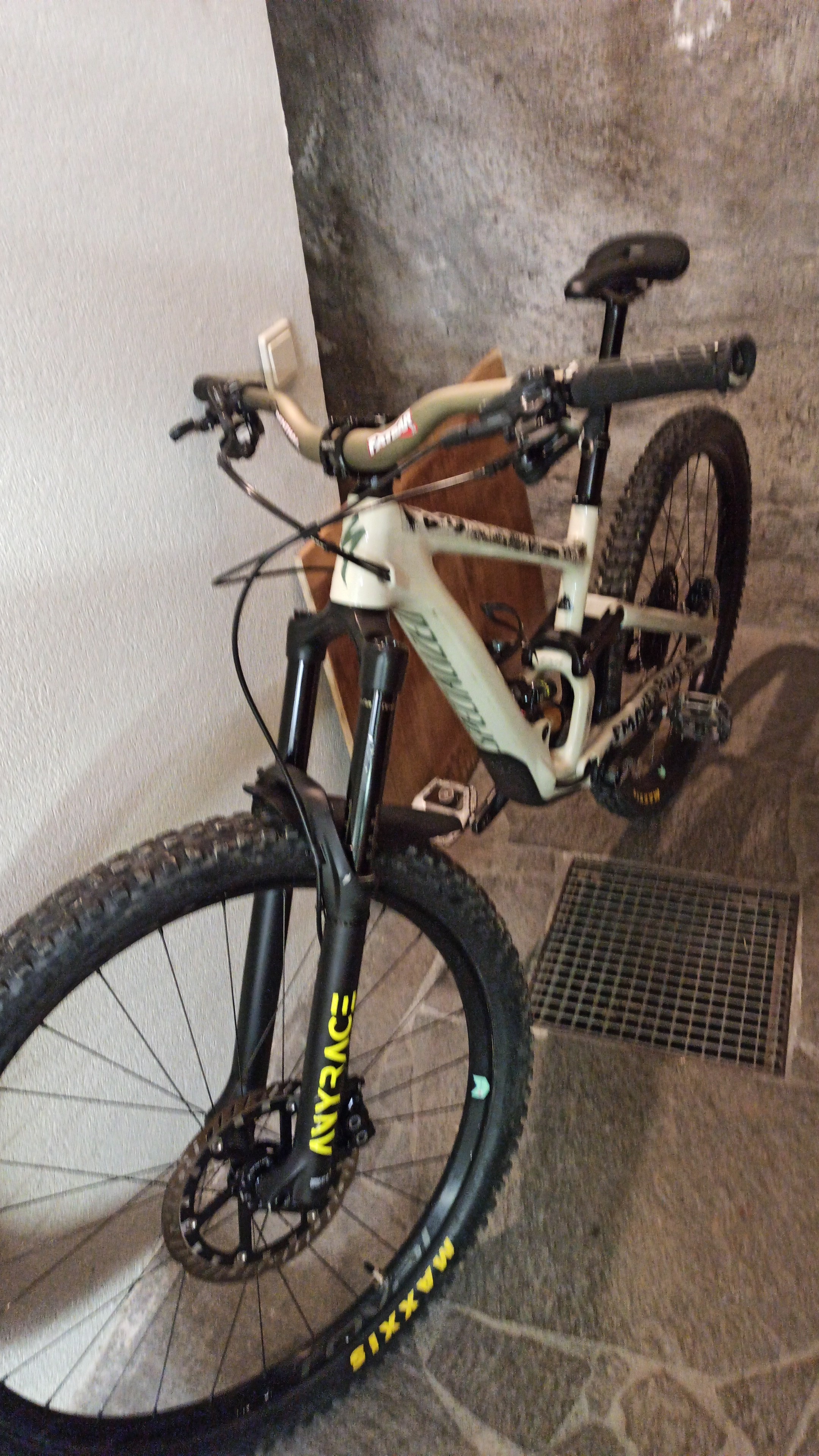 Specialized Enduro Elite 2020