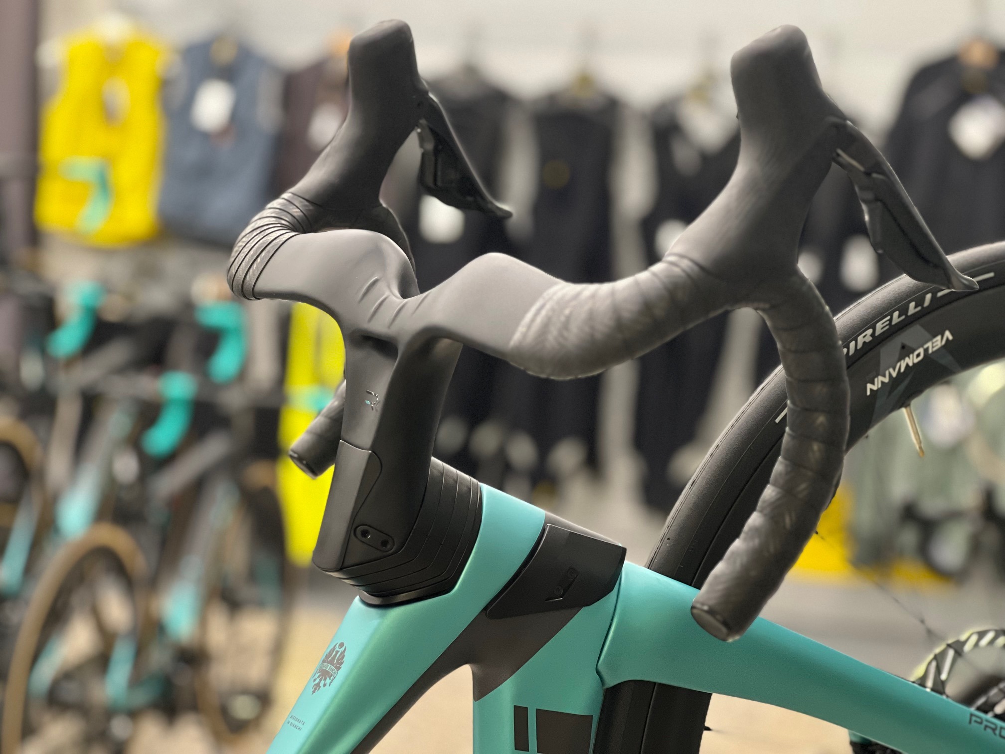 Bianchi OLTRE PRO ULTEGRA Di2 12V 2025