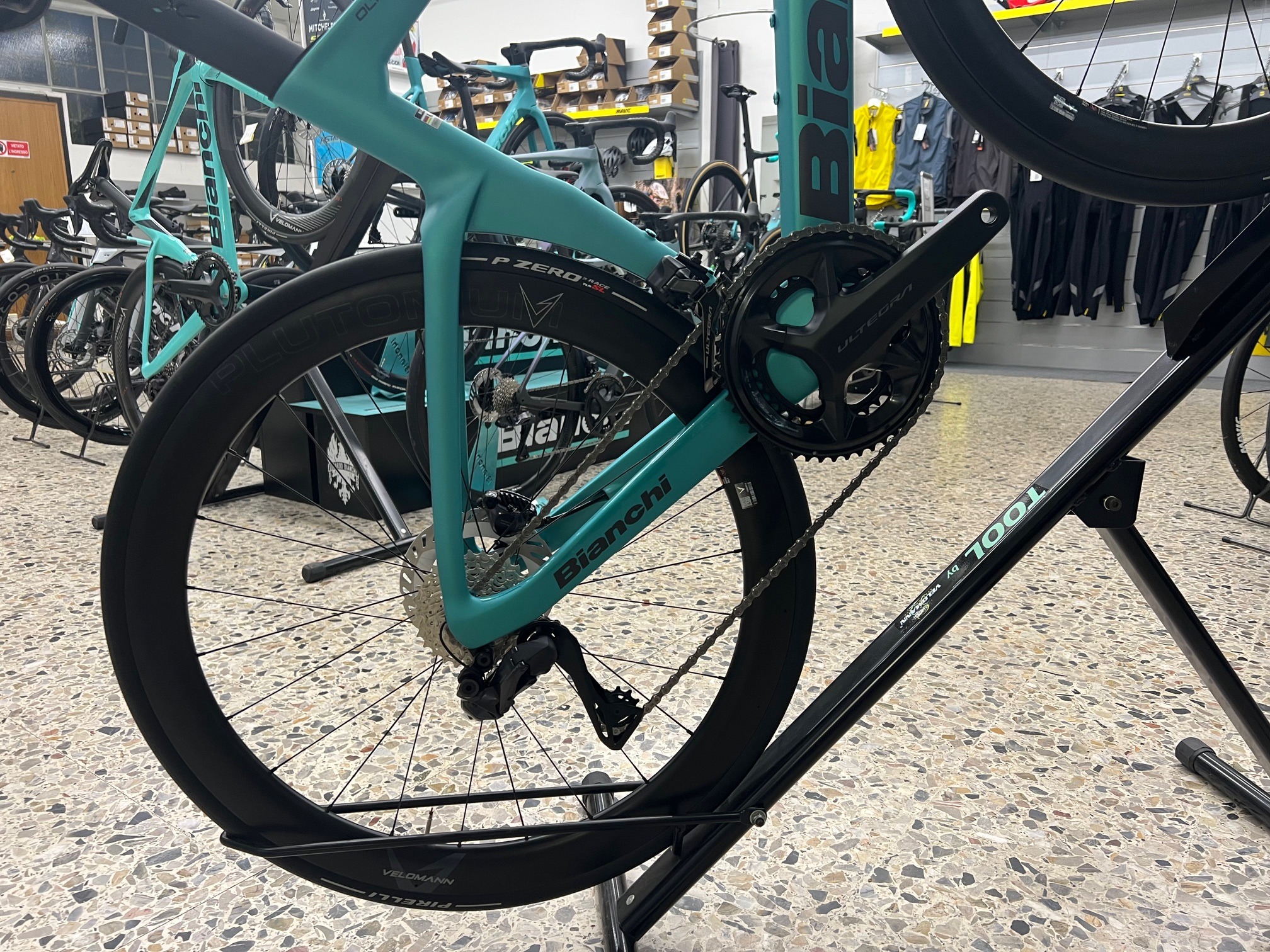 Bianchi OLTRE PRO ULTEGRA Di2 12V 2025