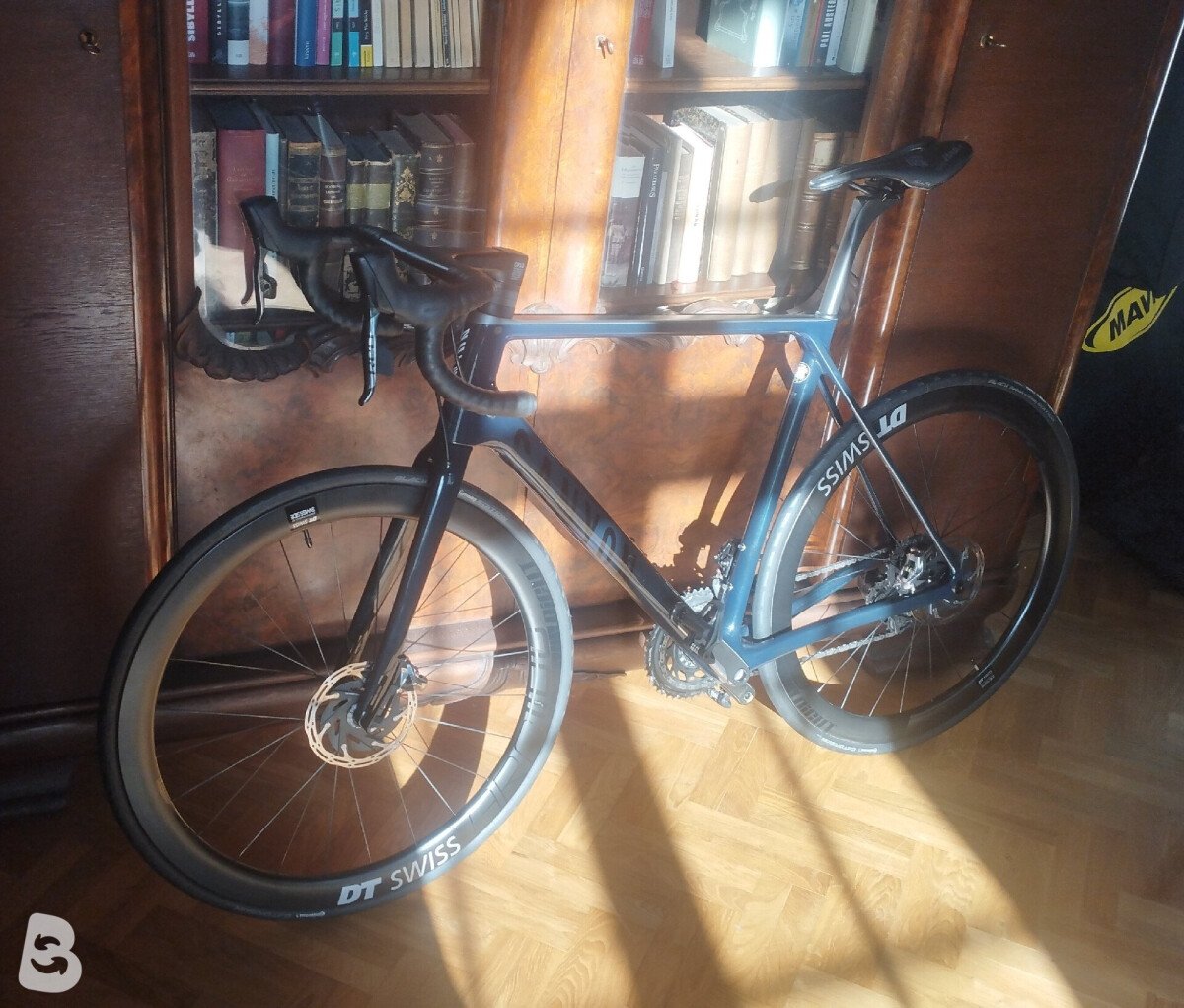 Canyon Ultimate CF SLX 9 Disc eTap 2020