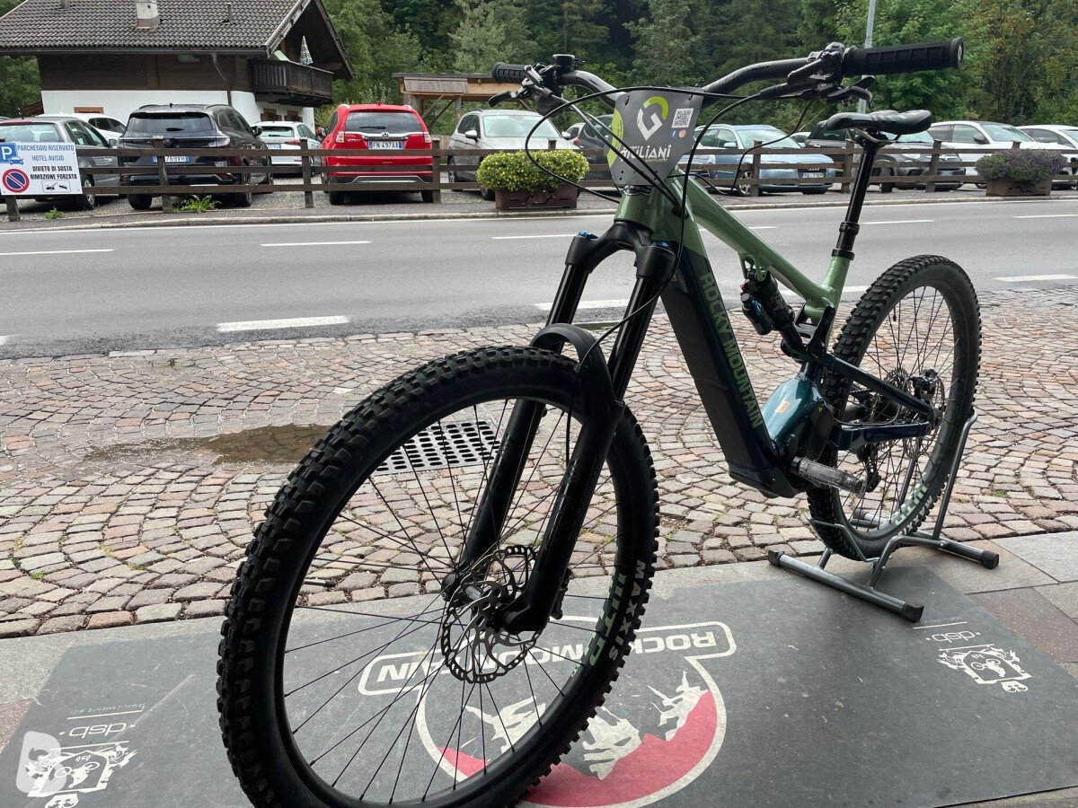 Rocky Mountain Altitude Alloy 70 2024