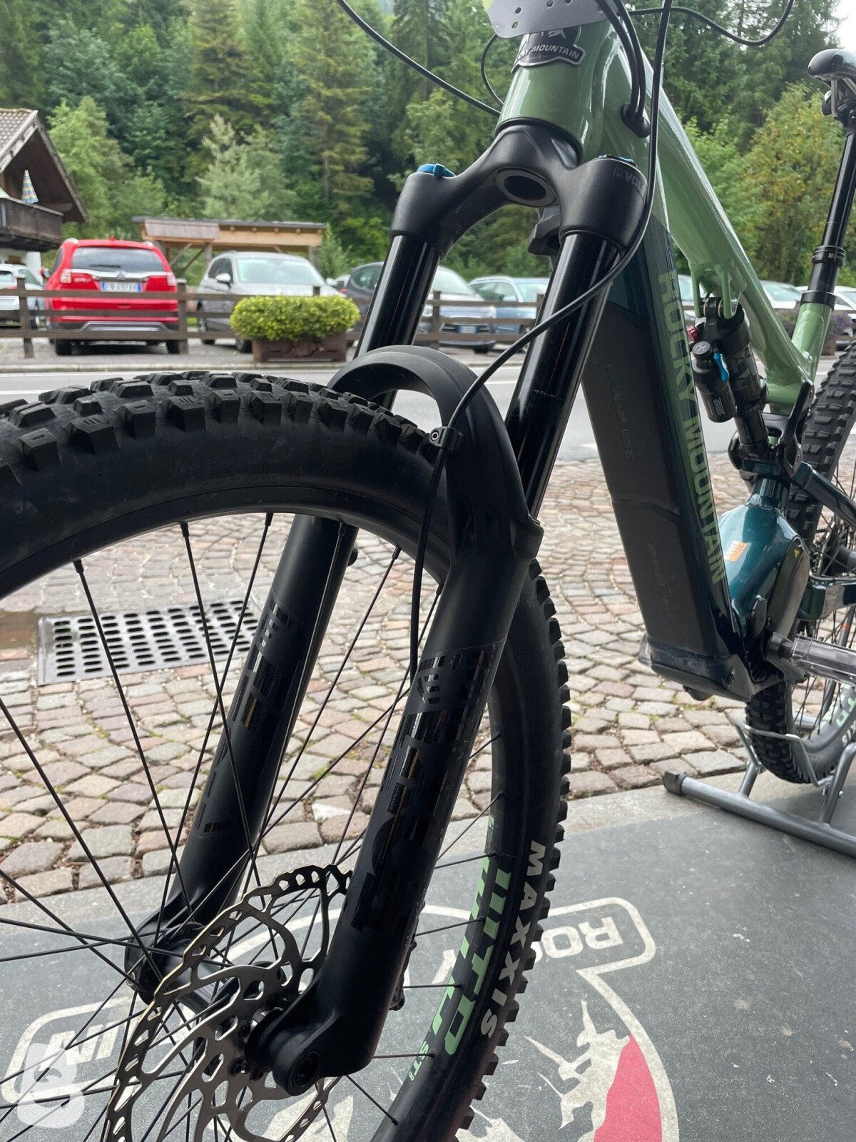 Rocky Mountain Altitude Alloy 70 2024