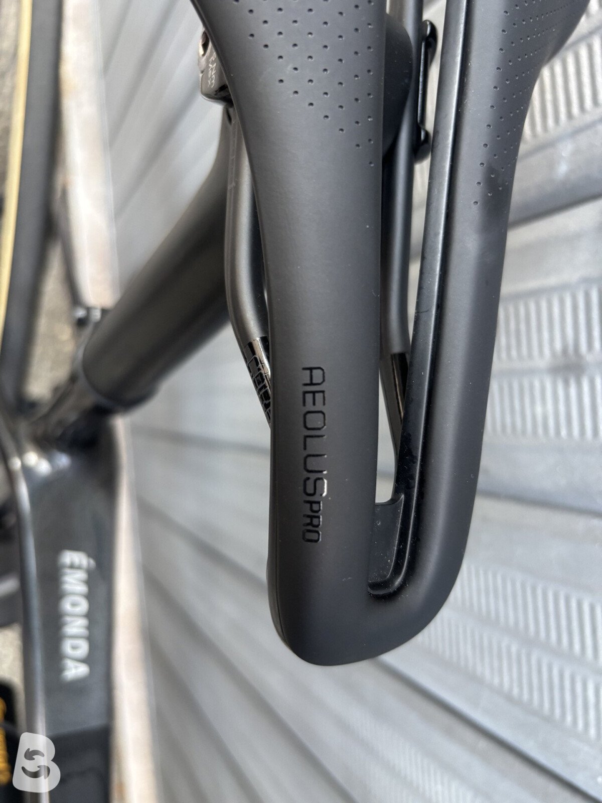 Trek Emonda SLR 6 2025
