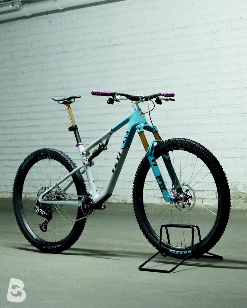 Yeti ASR Ultimate aniversary 2025