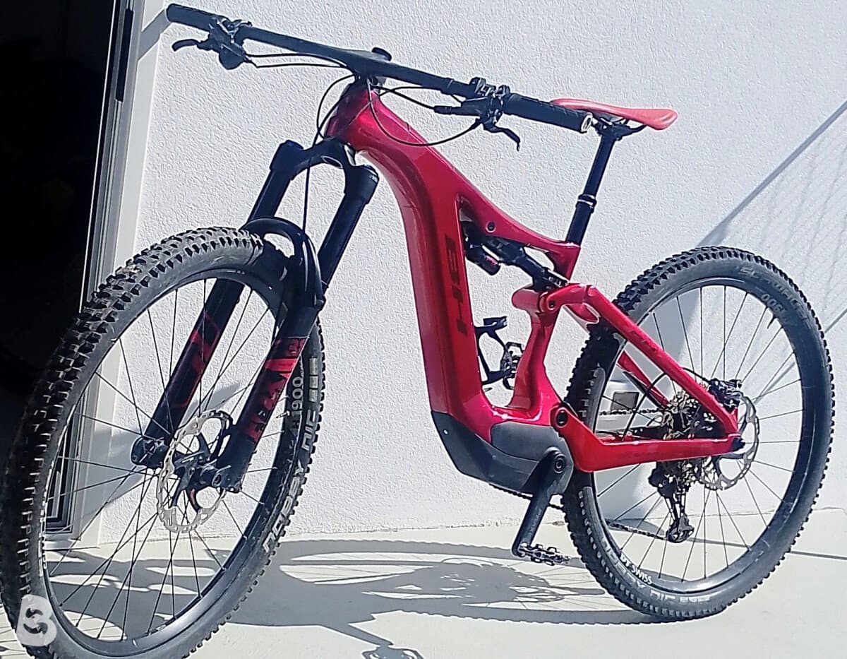 BH BH AtomX 9.8 XT con nuovi Up Grade Inclusi nel Prezzo 2024