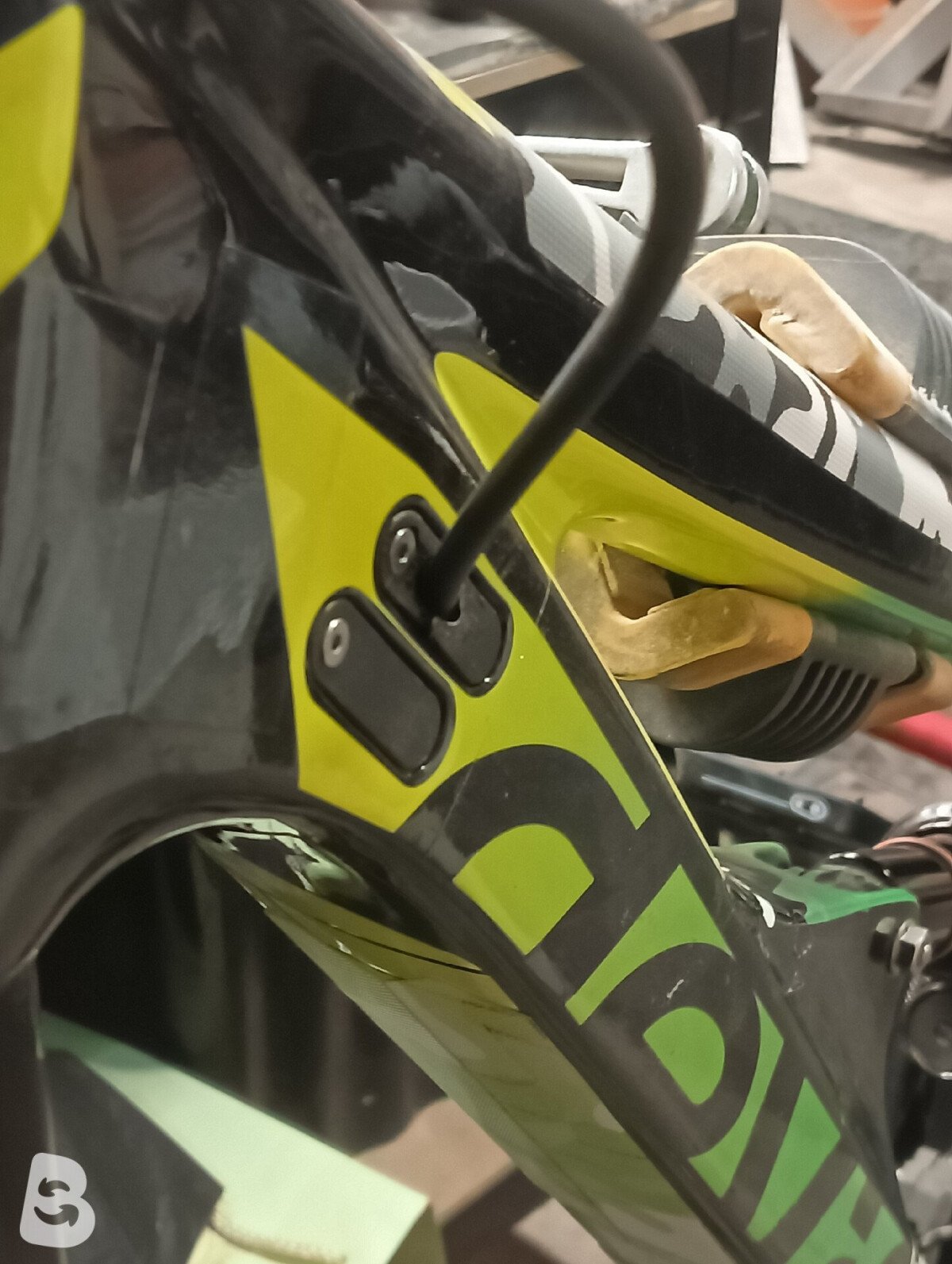 Devinci Spartan Carbon 2016