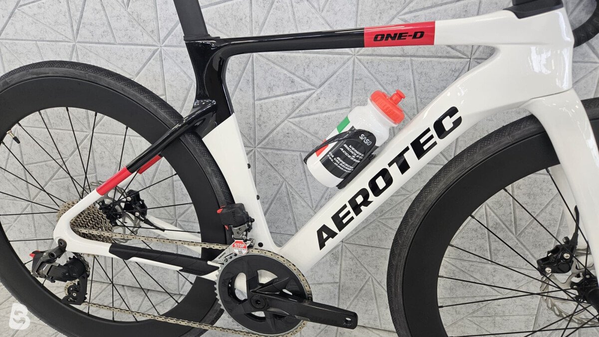 Aerotec D-ONE CARBON ROAD SRAM RIVAL ETAP AXS 12S FAST SIXTY 2025