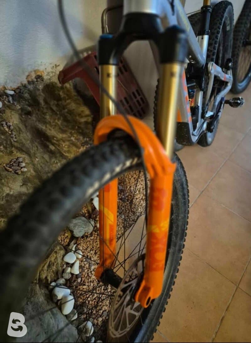 Pivot Firebird Pro X01 2023