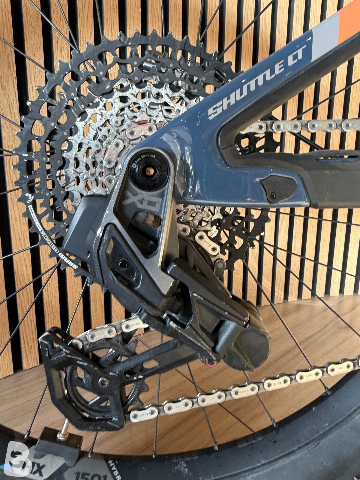 Pivot Shuttle LT Pro XO 2025