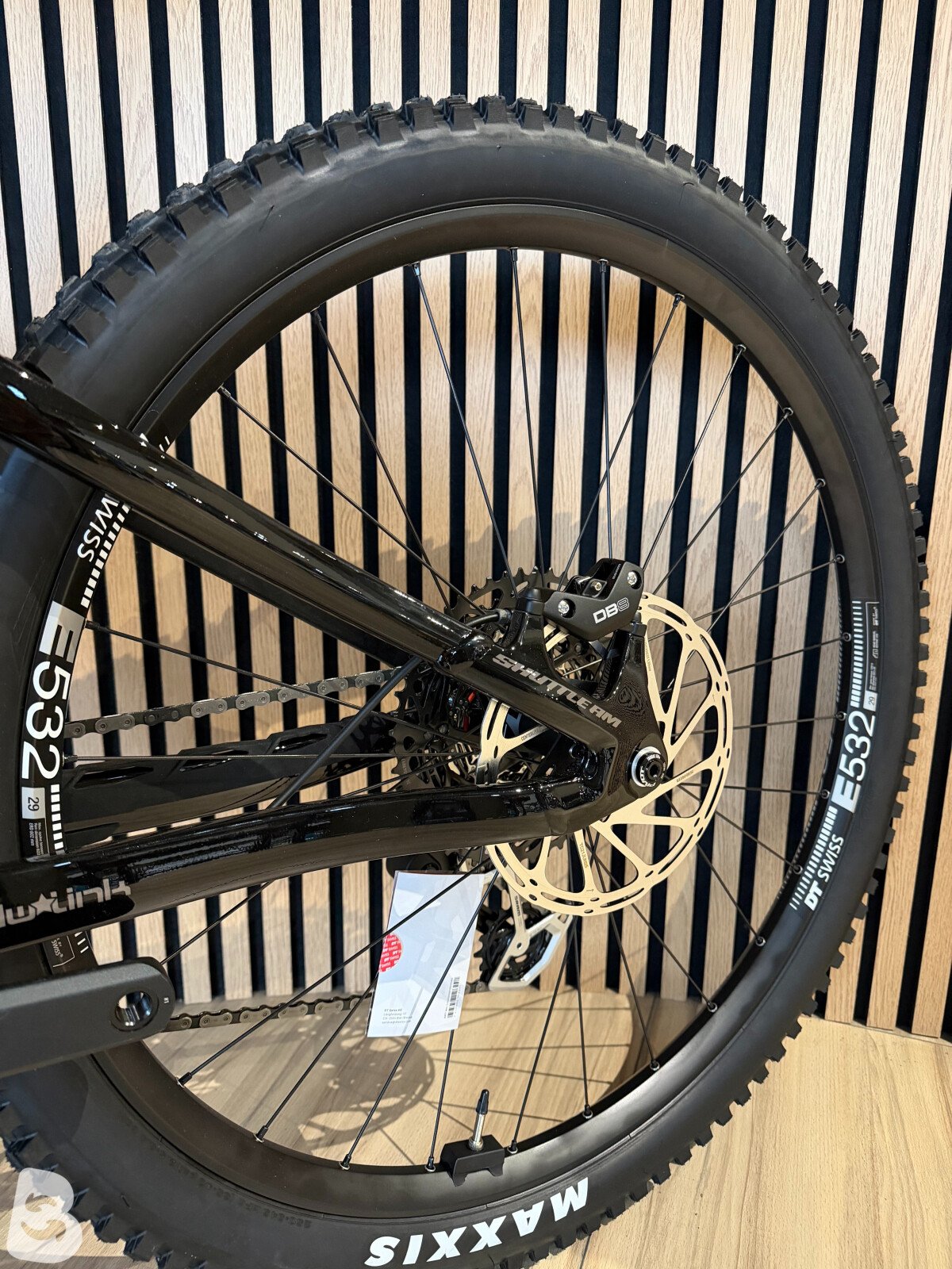 Pivot Pivot Shuttle AM Ride Eagle - Upgrade FOX 2026