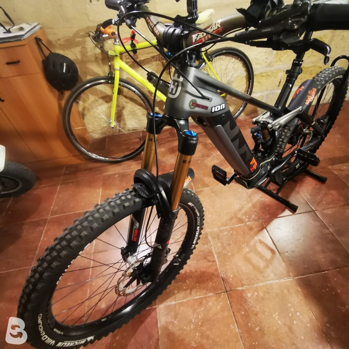 Husqvarna Hard Cross 9 2021