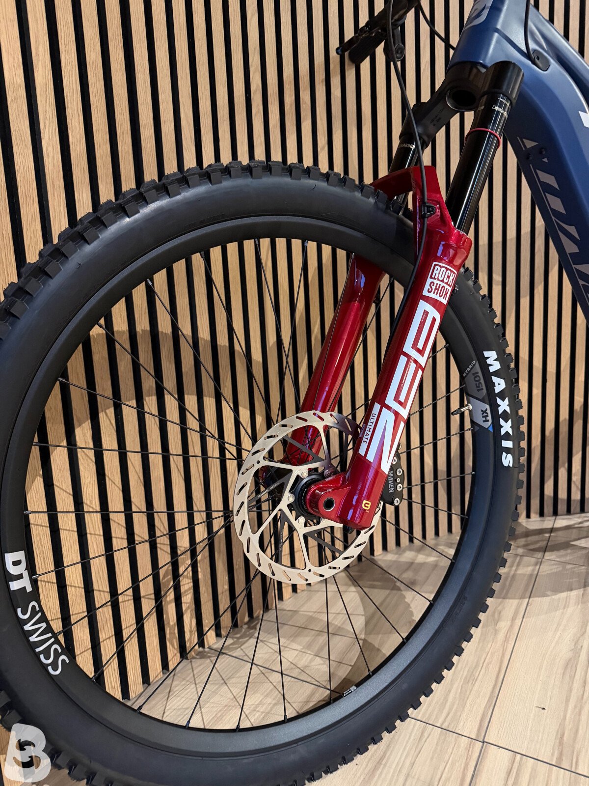 Pivot Shuttle AM Pro XO 2026