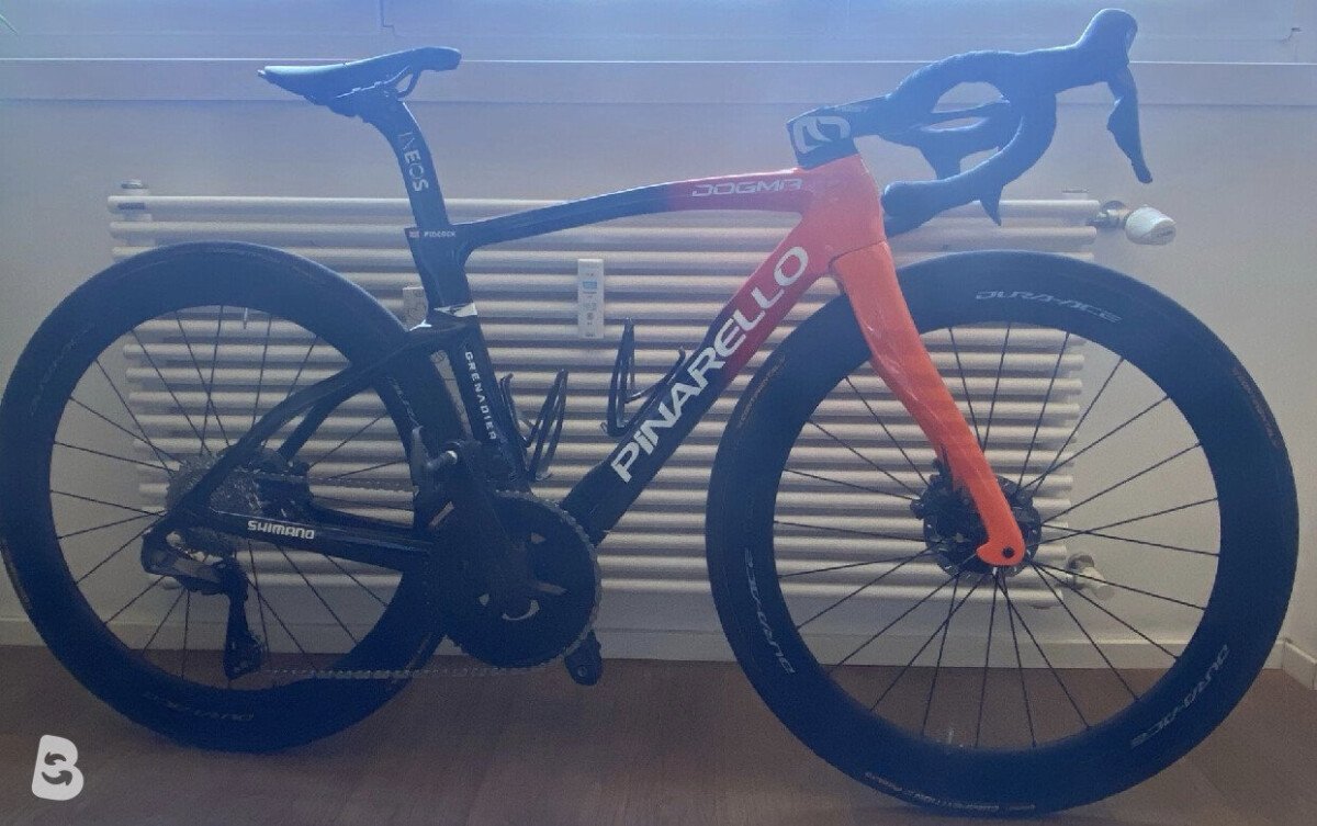 Pinarello Dogma F 2025