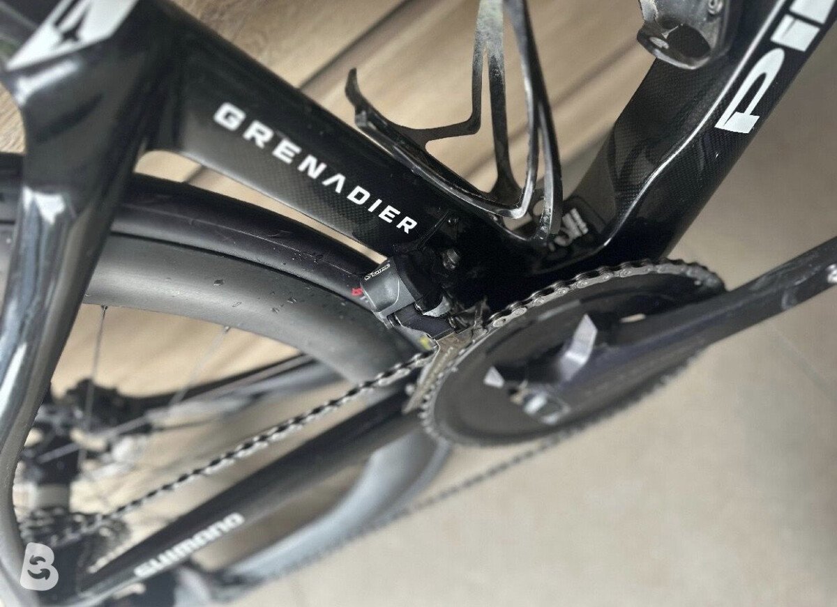 Pinarello Dogma F 2025