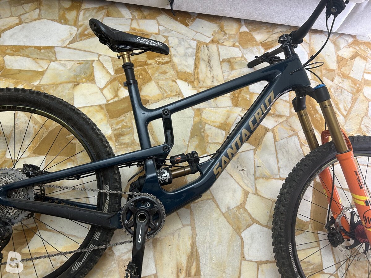 Santa Cruz Nomad Carbon CC X01 2020