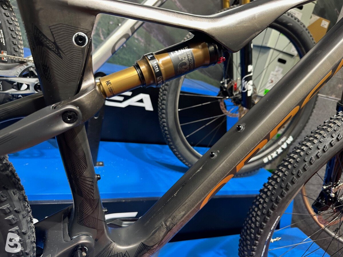 Orbea OIZ M-TEAM AXS 2026