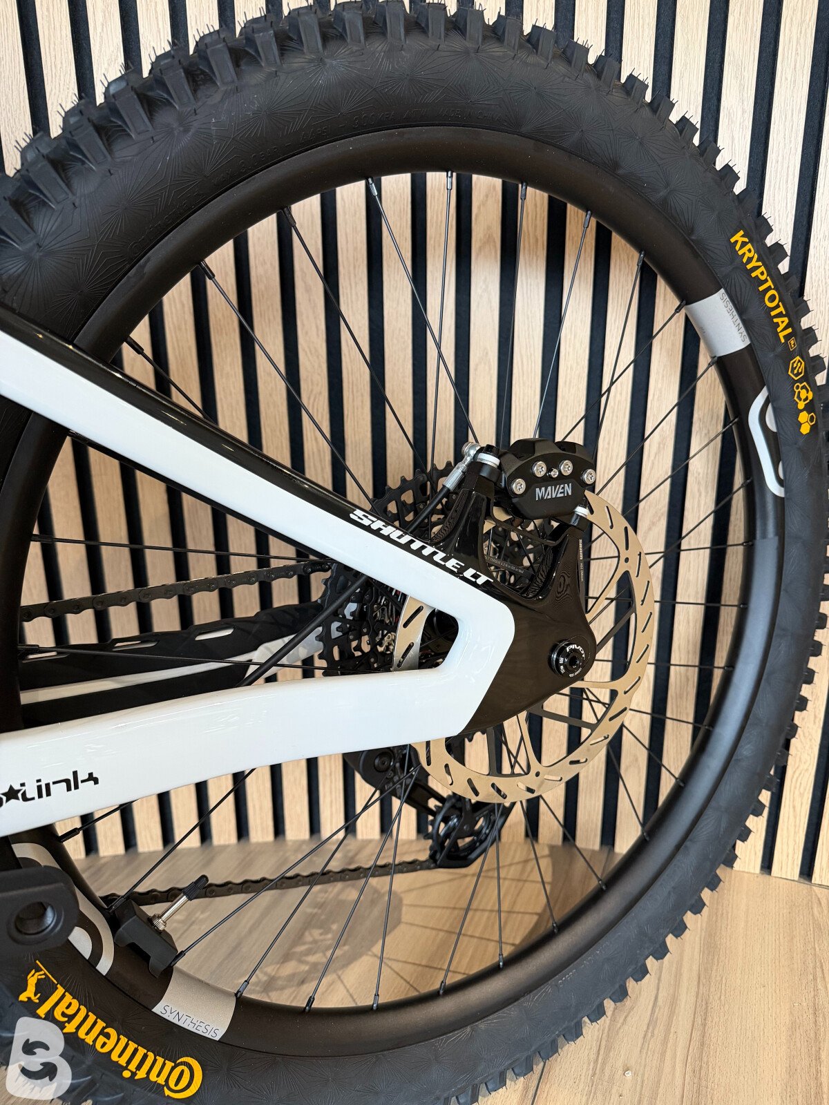 Pivot Shuttle LT Pro XO 2026