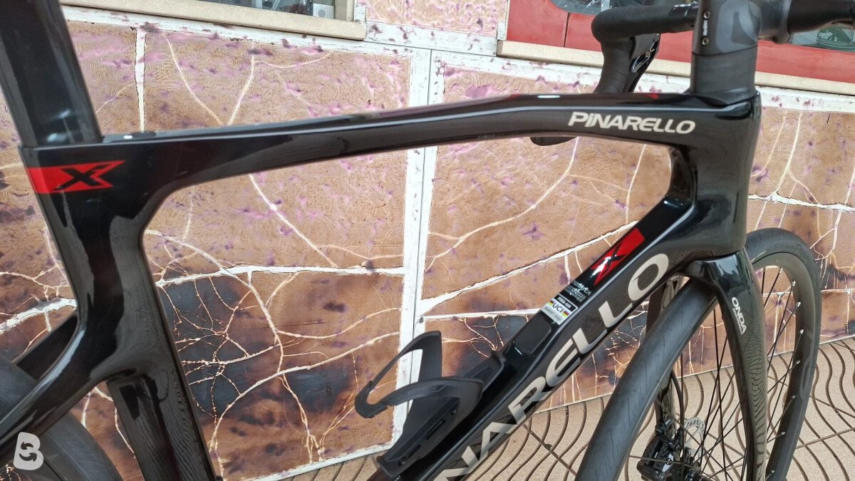 Pinarello x 1 2025