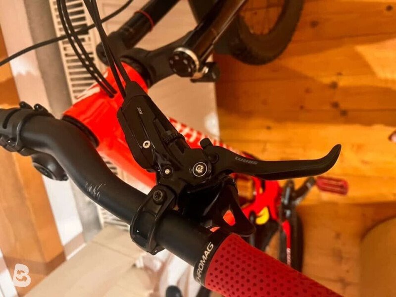 Specialized demo race /signed 2024