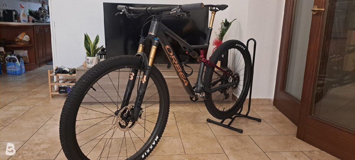 Orbea Oiz M-Pro XTR 2025
