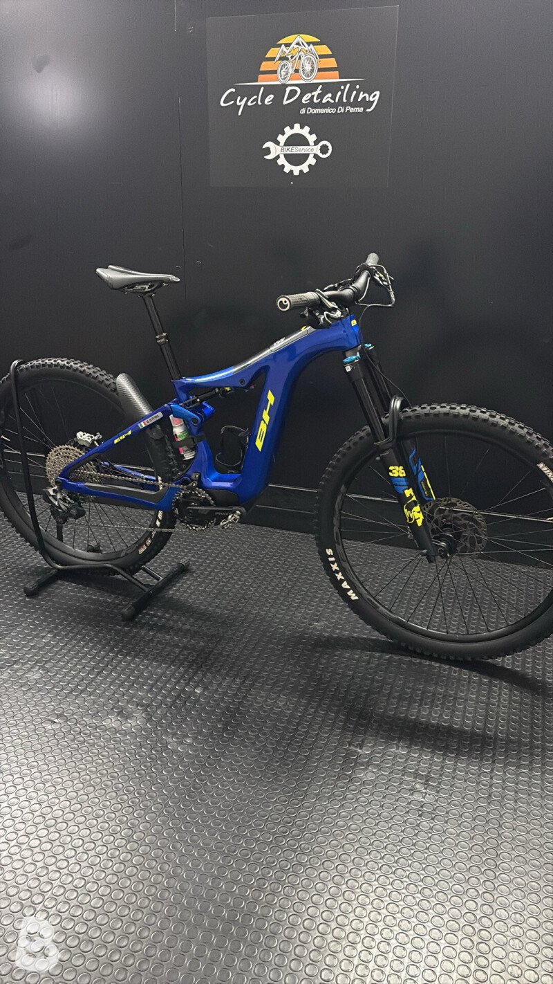 BH AtomX Lynx Carbon Pro 2022