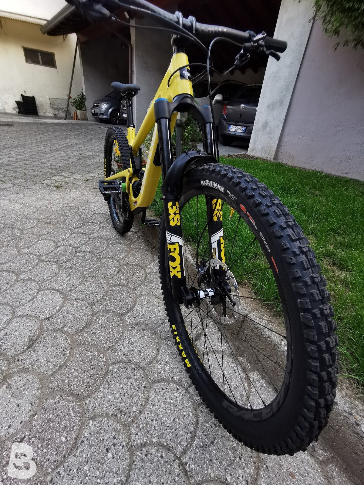 Santa Cruz Megatower XT Coil Carbon 2021