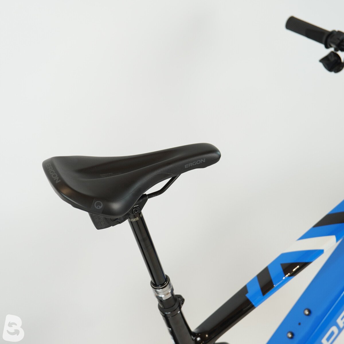 Mondraker Crafty Carbon RR SL Carrera Blue Testrad 2025