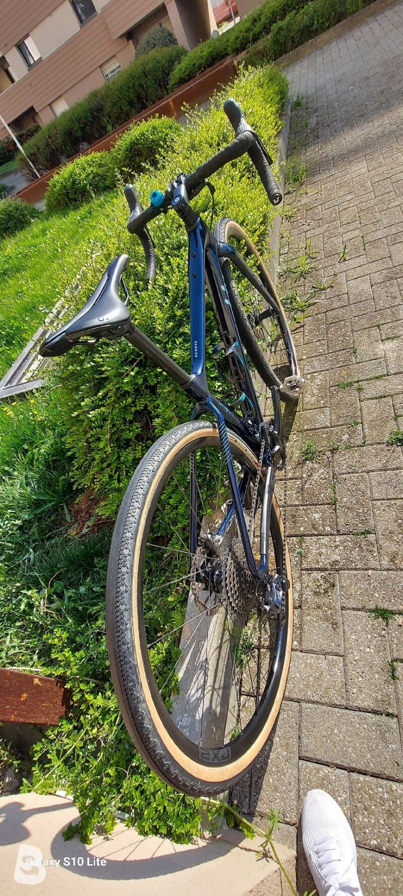 Liv Devote Advanced 1 2021
